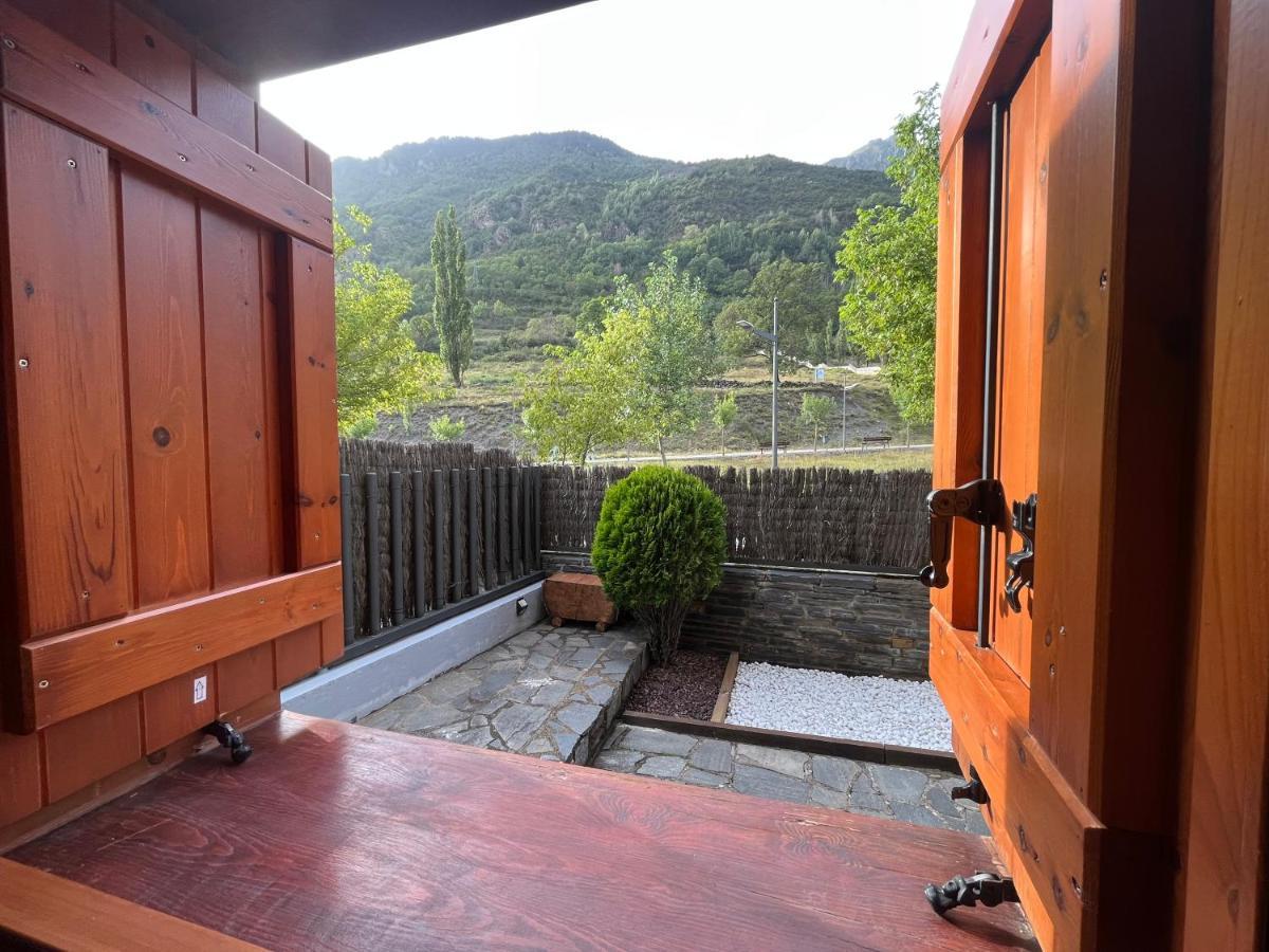 B49 - Bajo Con Jardin Peguera - Villmor Daire Benasque Dış mekan fotoğraf