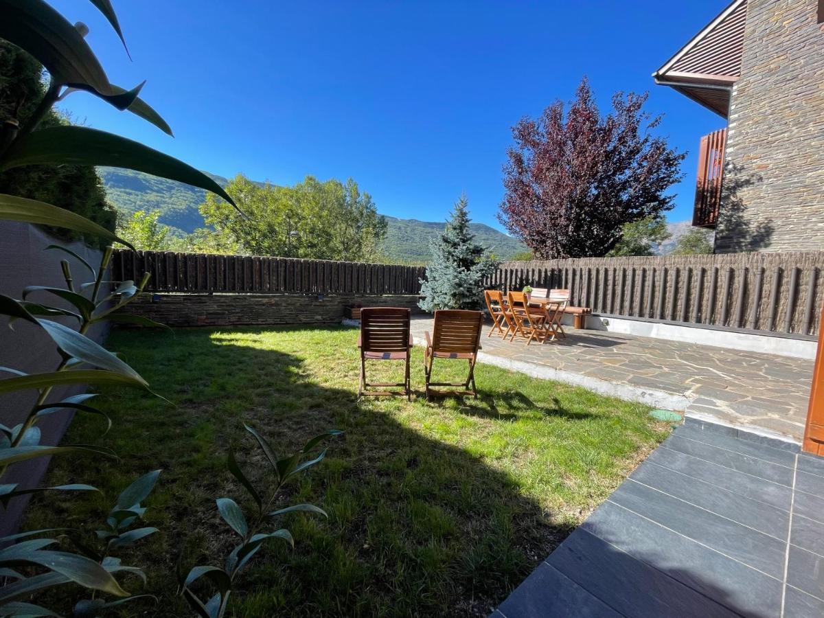 B49 - Bajo Con Jardin Peguera - Villmor Daire Benasque Dış mekan fotoğraf
