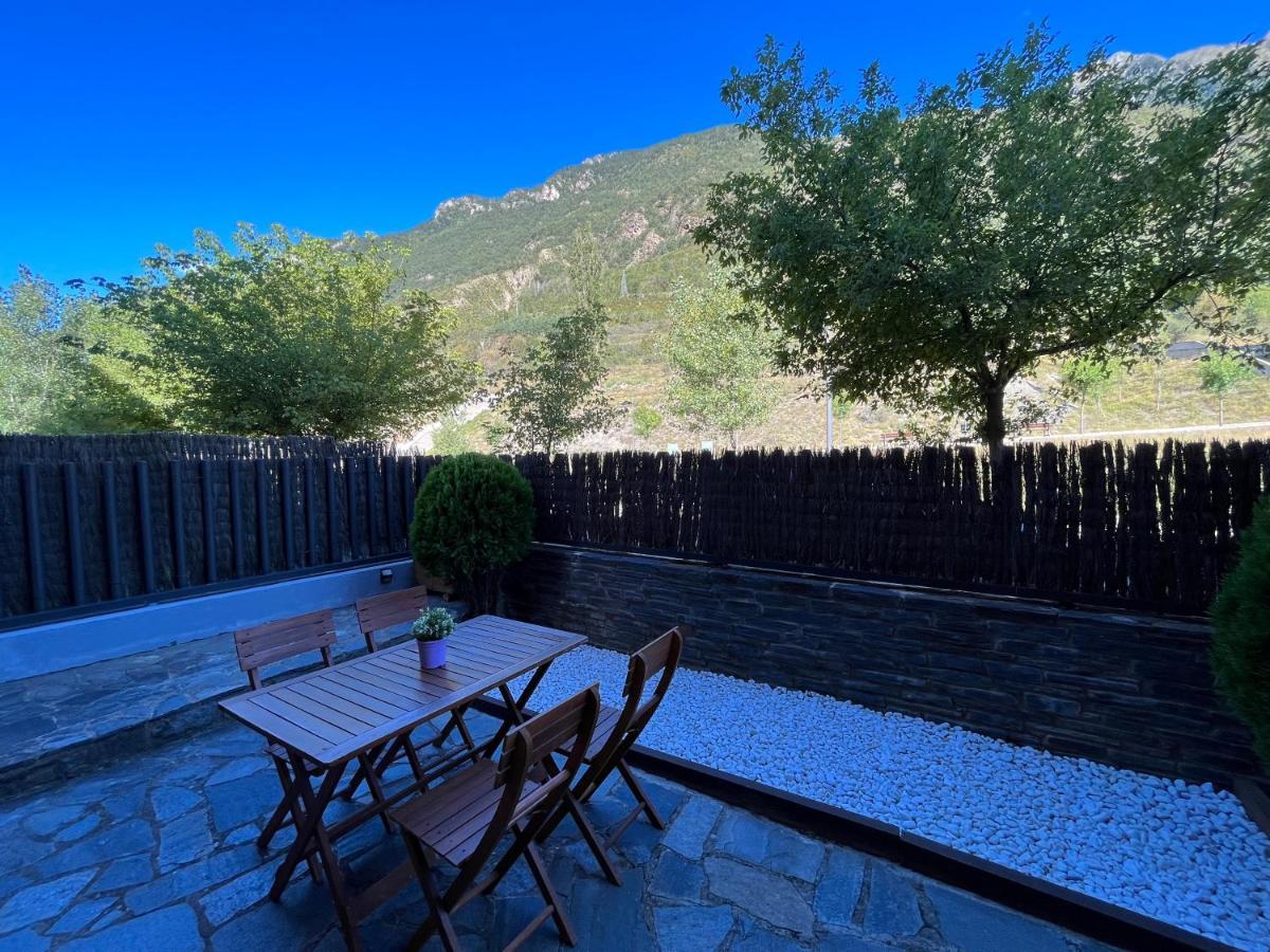 B49 - Bajo Con Jardin Peguera - Villmor Daire Benasque Dış mekan fotoğraf